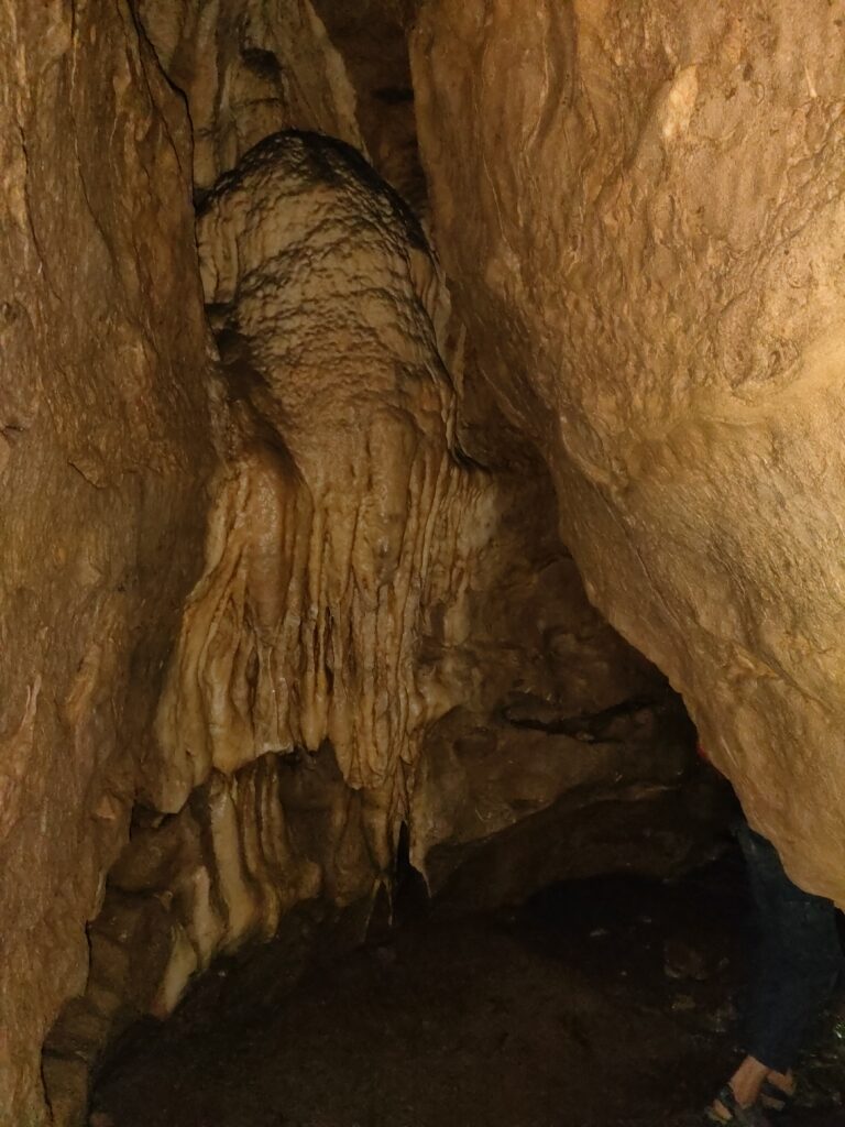 Beautiful Meghalaya - 8 Days in Scotland of the East 10 Mineral Deposits Arwah Caves